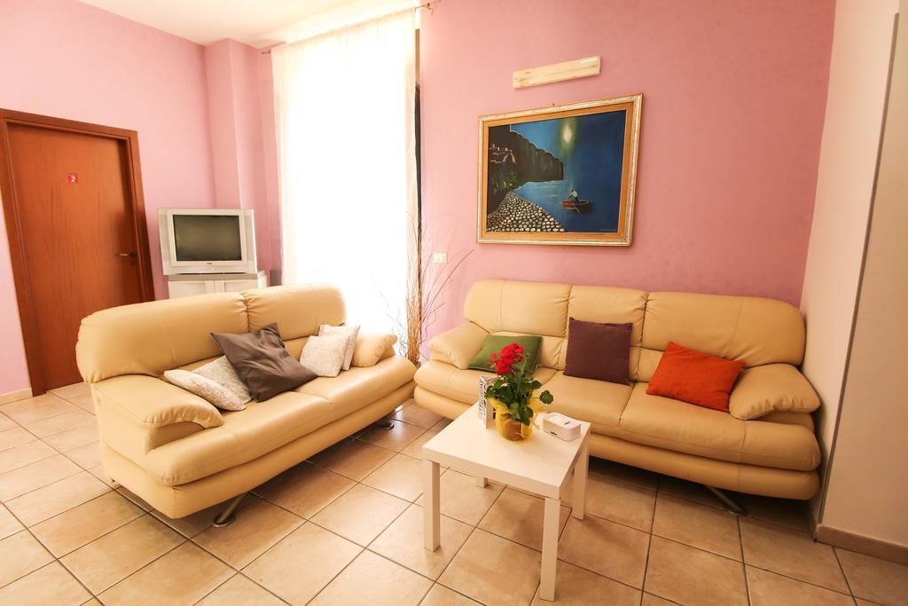 Agriturist Soleluna كالتاجيروني المظهر الخارجي الصورة
